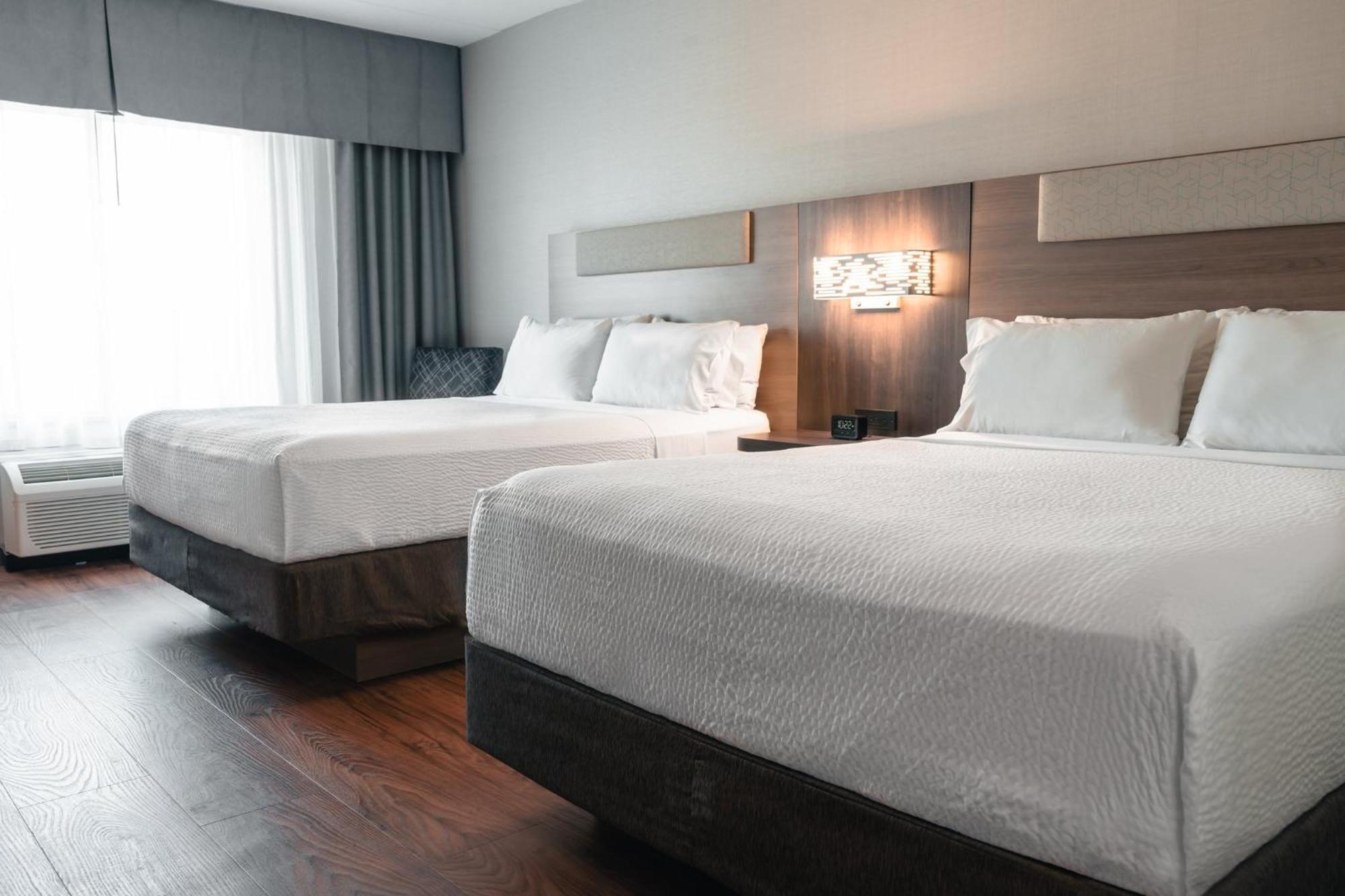 Holiday Inn Express Kingston Central By Ihg Exterior photo